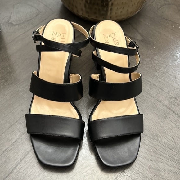 Naturalizer Womens Trinity Leather Square Toe Heels - Picture 4 of 10